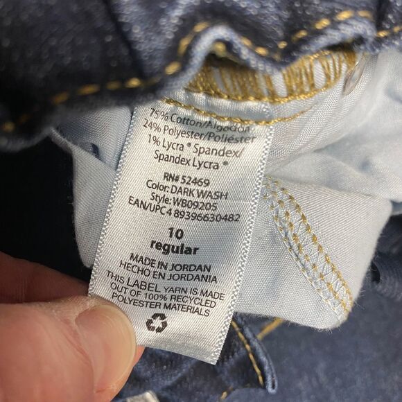 Old Navy Light Wash Skinny Jean &
Wonder Nation Dark Wash Slim Jean - Picture 6 of 7